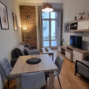Rosa 2 Bedrooms In Center Appartamento